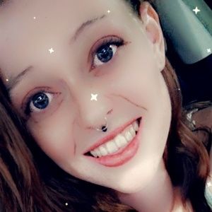 Meet your Posher, Constance